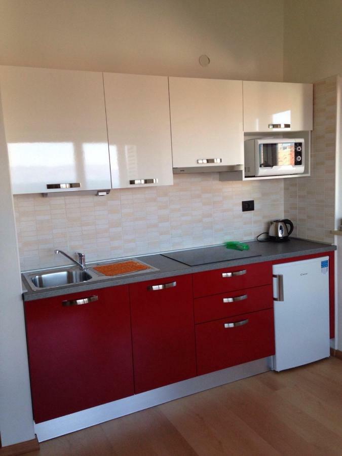 Residence4A-Appartamento Rosso 拉维尼 外观 照片